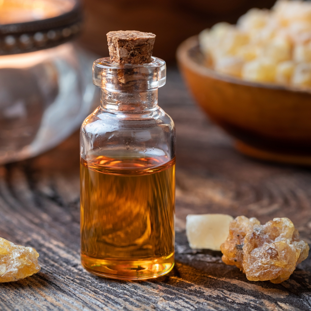 The Ultimate Guide to Frankincense Essential Oil: Uses, Benefits, and Differences from Fragrance Oil